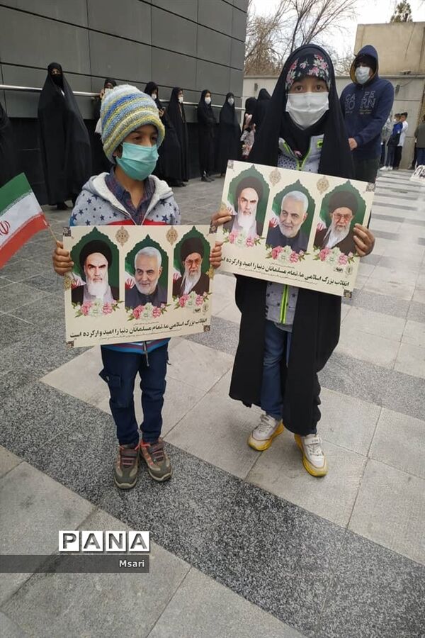 راهپیمایی یوم الله  ۲۲ بهمن در شهرستان شاهین شهر اصفهان