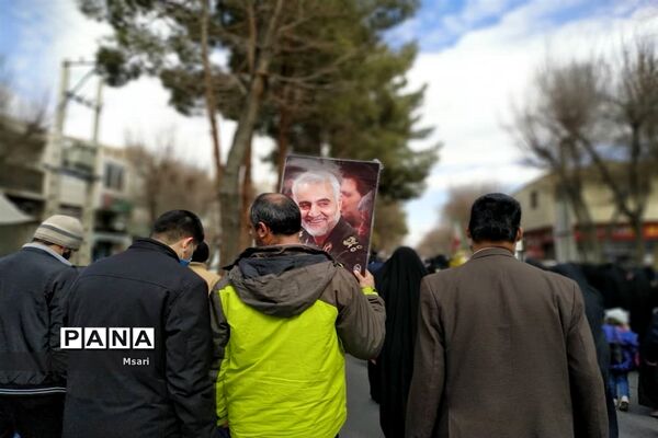 راهپیمایی یوم الله  ۲۲ بهمن در شهرستان شاهین شهر اصفهان