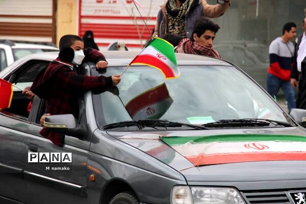 راهپیمایی 22 بهمن خودرویی در شهرستان آران و بیدگل
