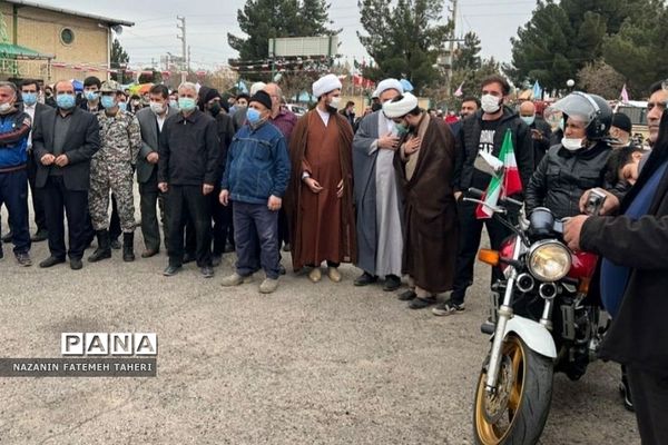 حضور مردم انقلابی فشافویه در جشن 43 سالگی انقلاب