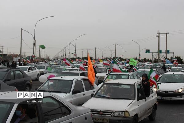 راهپیمایی خودرویی و موتوری 22 بهمن در قم-1