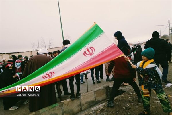 راهپیمایی 22 بهمن در شهر کهک