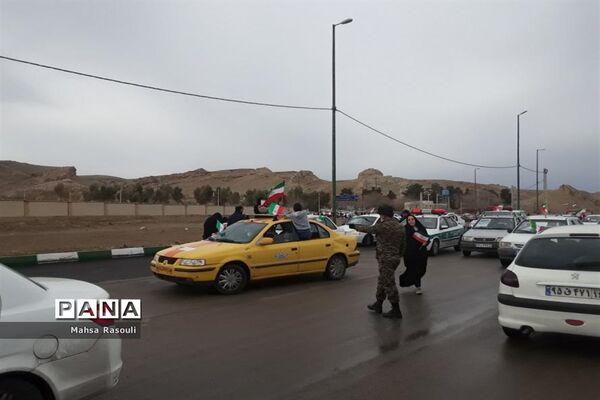 راهپیمایی 22 بهمن در شهر کهک