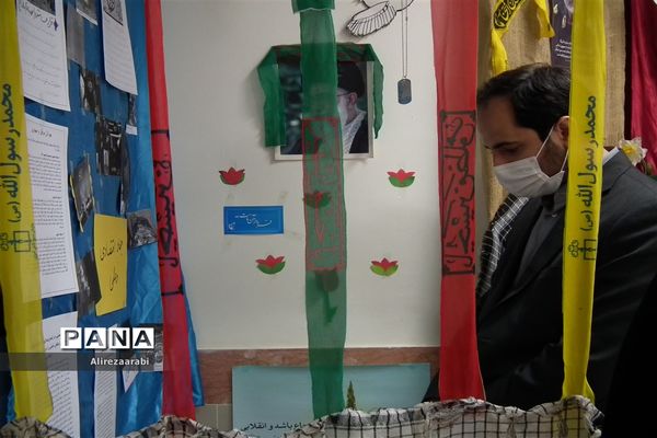 برگزاری مراسم معرفی دستاوردهای انقلاب توسط نسل سوم انقلاب