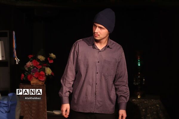 اجرای نمایش«هُبوط»