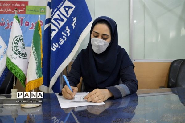 دوره آموزش مجازی خبرنویسی  دانش‌آموزان استان بوشهر