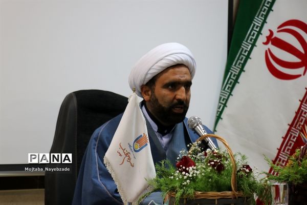 مراسم تکریم معاون پرورشی و فرهنگی و رئیس سازمان دانش‌آموزی خراسان رضوی