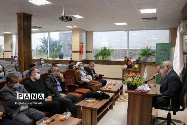 مراسم تکریم معاون پرورشی و فرهنگی و رئیس سازمان دانش‌آموزی خراسان رضوی