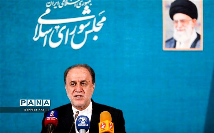 همسان‌سازی حقوق اساتید دانشگاه‌های فرهنگیان و شهیدرجایی اجرا خواهد شد