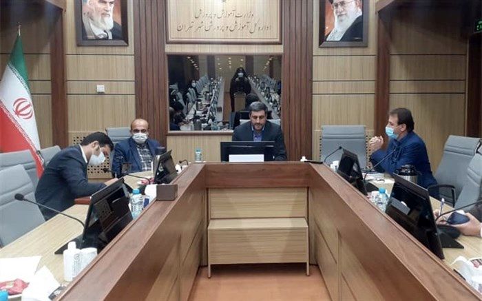 خانواده توانمند، فرزند آگاه و توانمند را به مدرسه می‌سپارد