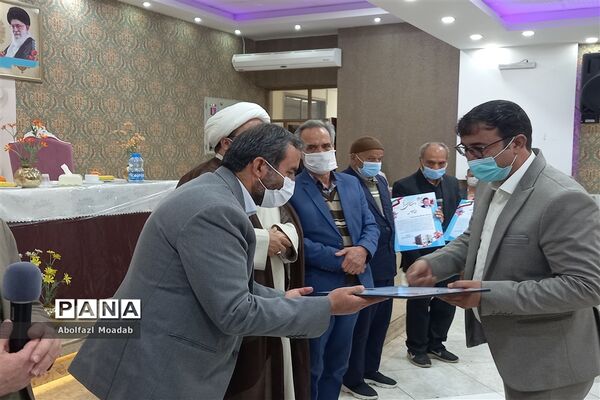 تجلیل از خیرین مدرسه ساز پروژه‌های عمرانی جدید آموزش و پرورش، کاشمر