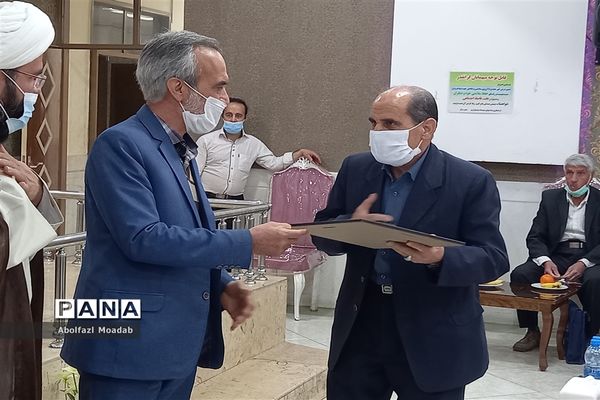 تجلیل از خیرین مدرسه ساز پروژه‌های عمرانی جدید آموزش و پرورش، کاشمر