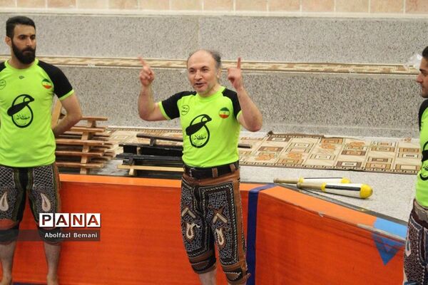 گرامیداشت روز پدر در سالن ورزش‌های باستانی فرهنگیان قم