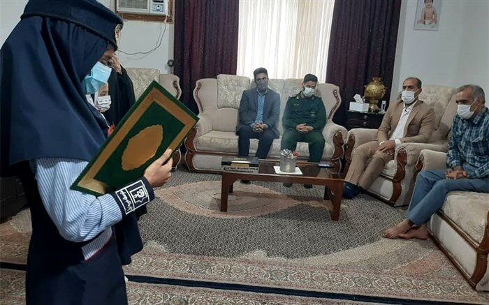 دانش‌آموزان چابهاری مشق مهربانی را تمرین کردند