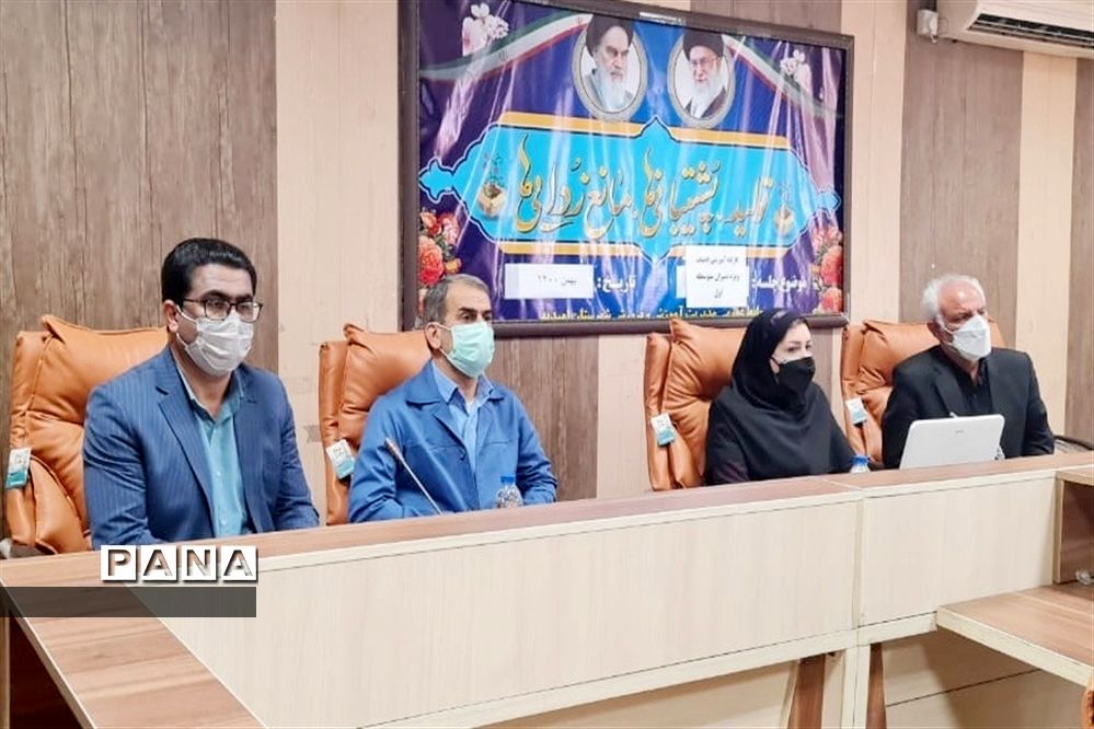 برگزاری کارگاه آموزشی ادبیات فارسی در شهرستان امیدیه