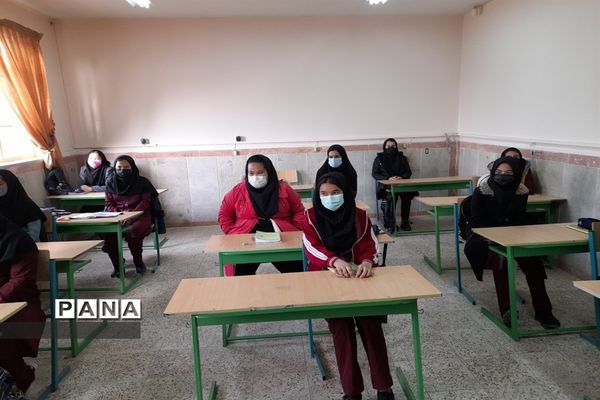 افتتاح اتاق گفتگوی والدین در دبیرستان دخترانه عدالت جوادآباد