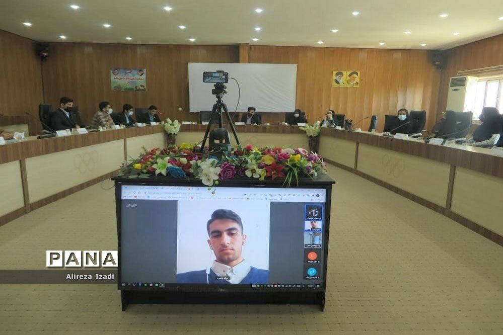 نشست کارگروه‌های تخصصی نخبگان نوجوان استان بوشهر