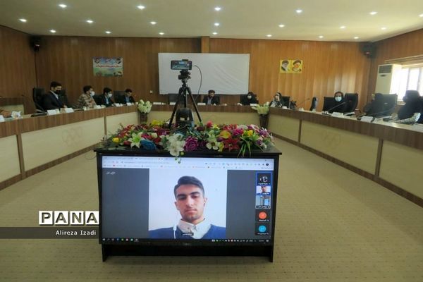 نشست کارگروه‌های تخصصی نخبگان نوجوان استان بوشهر