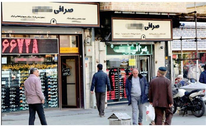دلار آزاد در مرز 25 هزار تومان قرار گرفت