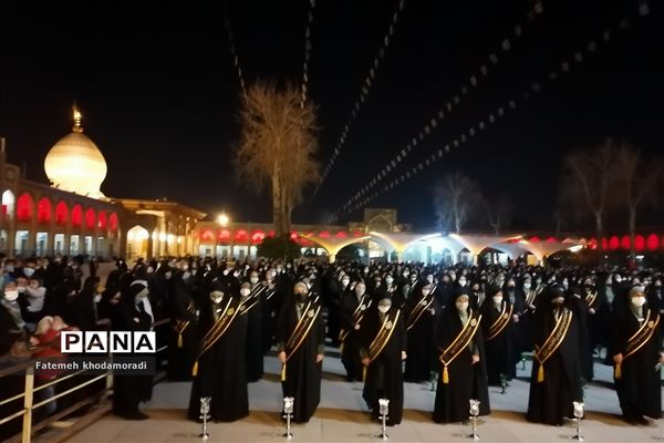 مراسم لاله‌گردانی به مناسبت بزرگداشت شهادت حضرت احمدبن موسی الکاظم( ع) در شیراز