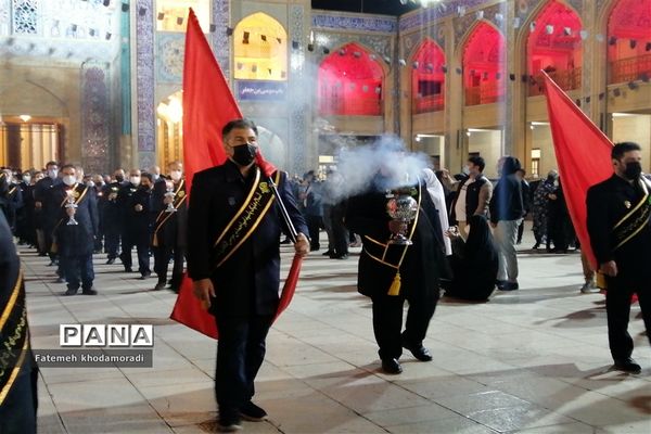 مراسم لاله‌گردانی به مناسبت بزرگداشت شهادت حضرت احمدبن موسی الکاظم( ع) در شیراز