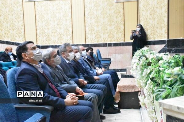 تجلیل از مدیران و کارشناسان کانون‌های فرهنگی و تربیتی ناحیه 7 مشهد مقدس