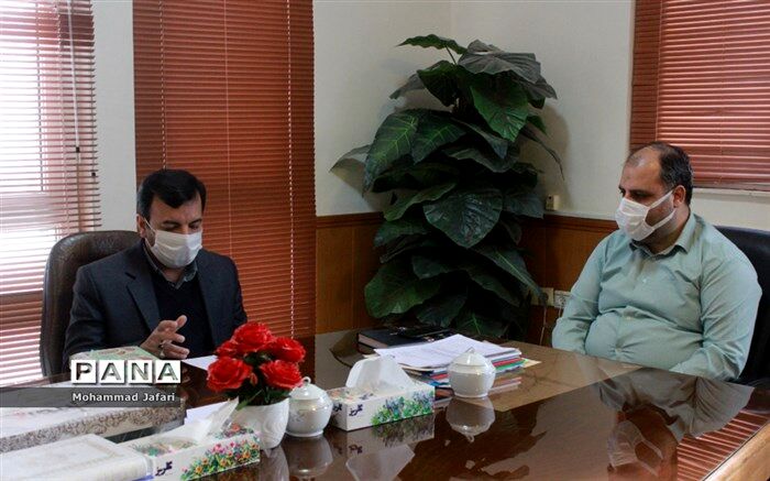 افراد اهل مطالعه منشا اثر در جامعه هستند