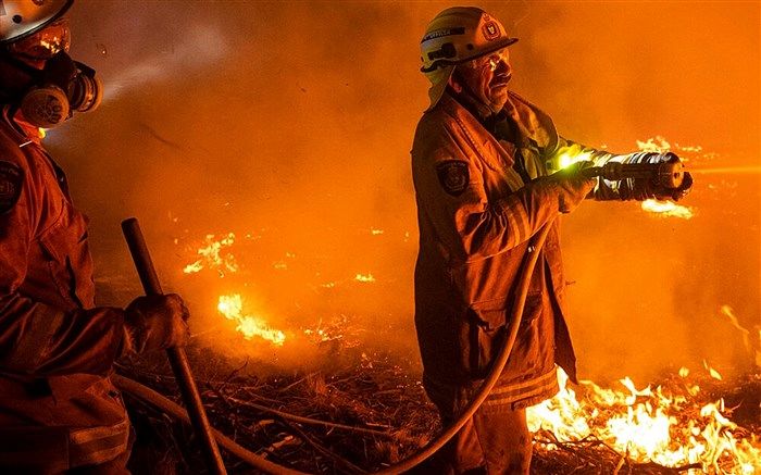 حریق در مرکز خرید تیراژه