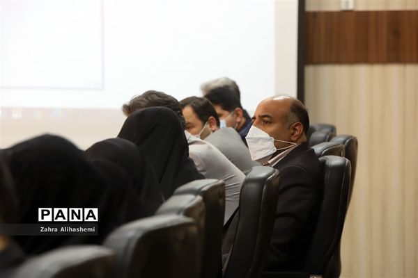 نشست معاونان پرورشی مناطق 19 گانه شهر تهران