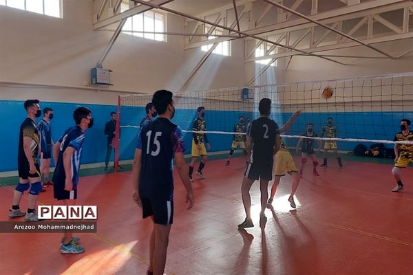 افتتاح سالن ورزشی درون مدرسه‌ای شهید بهشتی در شهرستان قرچک