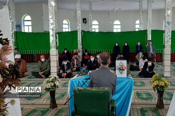 جشن طلیعه بندگی دانش‌آموزان شهرستان فیروزکوه