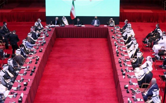 تحریم‌ها ظالمانه است؛ از احقاق حق ملت ایران عقب‌نشینی نخواهیم کرد