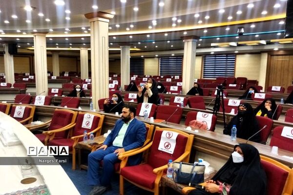 انتخابات هیات رئیسه مجلس دانش‌آموزی دختران استان قم