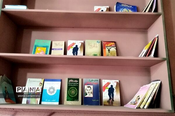 افتتاحیه اولین کافه کتاب در کانون فرهنگی تربیتی قدسیه دماوند