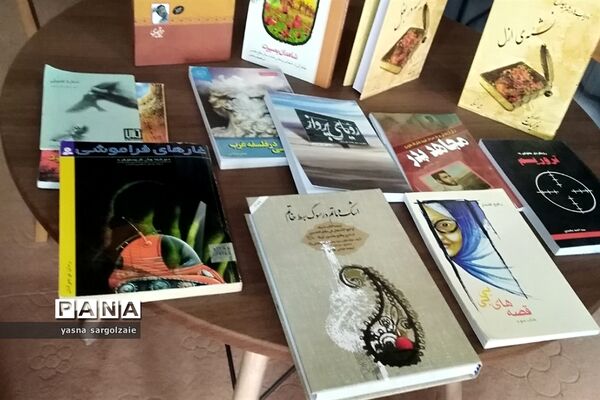 افتتاحیه اولین کافه کتاب در کانون فرهنگی تربیتی قدسیه دماوند