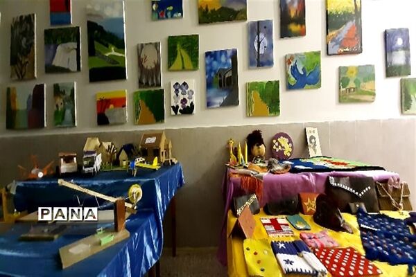 نمایشگاه دستاوردهای دانش‌آموزی به‌مناسبت سالروز تاسیس کانون‌ها در امیدیه