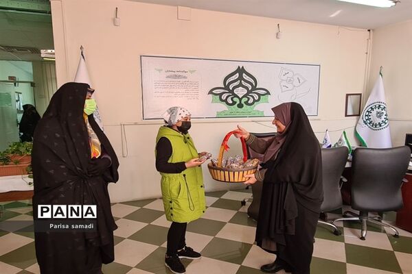 تقدیر از منتخبان آثار برتر در پویش‌های جشنواره زمستانی شاد منطقه ۱۳ شهر تهران