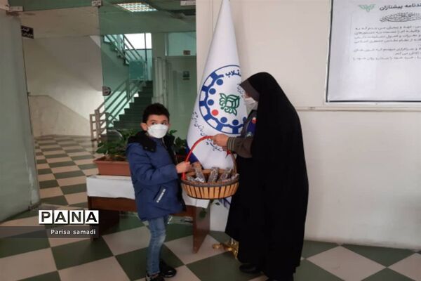 تقدیر از منتخبان آثار برتر در پویش‌های جشنواره زمستانی شاد منطقه ۱۳ شهر تهران