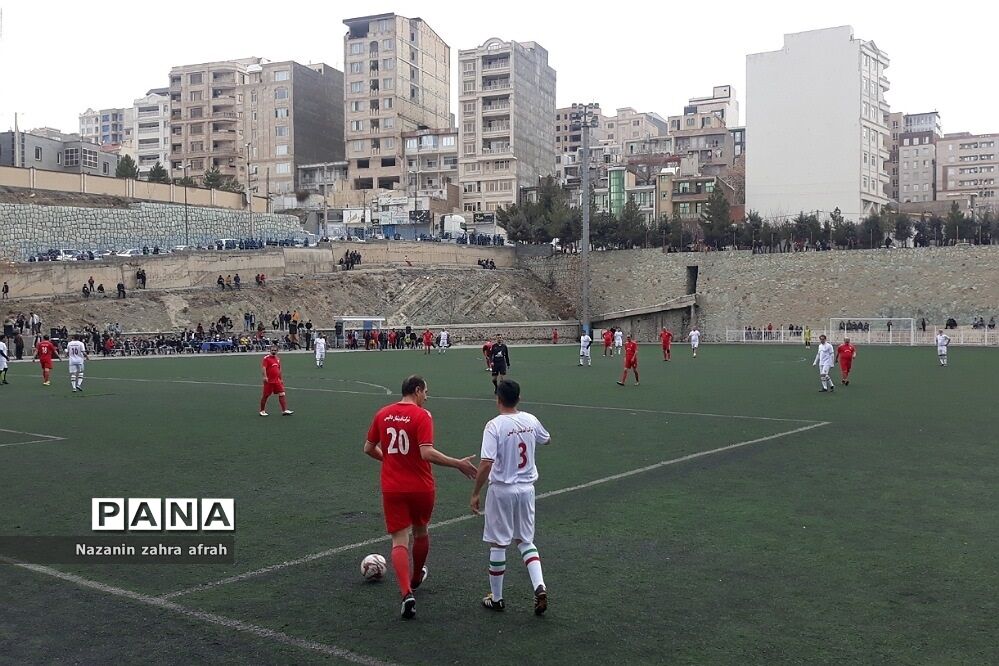 بازی دوستانه تیم ملی فوتبال پیشکسوتان ایران و رودهن