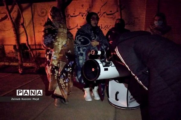 اجرای برنامه «آسمان پنجم» در هنرستان صباری قم