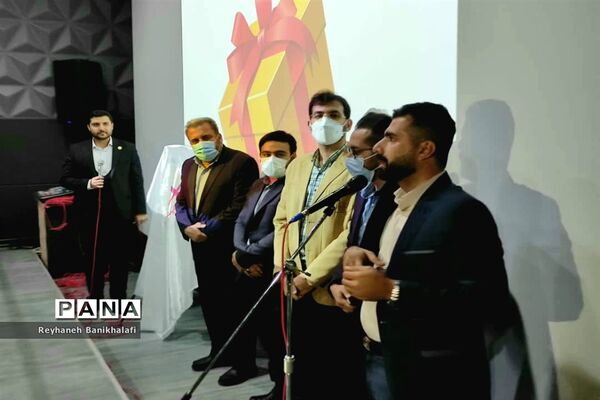 آیین رونمایی از کتاب «هفت تیر سخنرانی» در اهواز