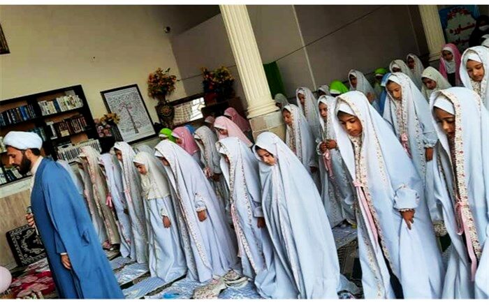 برگزاری جشن تکلیف دبستان غدیر دختران ملارد