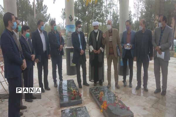 مراسم تقدیر از معاونان پرورشی مدارس غیردولتی در دانشگاه آزاد اسلامی کاشمر
