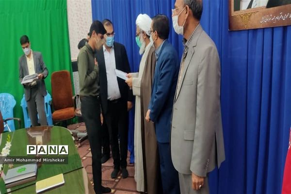 اختتامیه دهمین دوره جشنواره مدرسه انقلاب در زابل