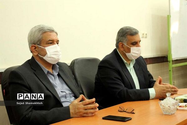 تقدیر از روسا و کارشناسان حوزه ستادی معاونت پرورشی و فرهنگی خوزستان