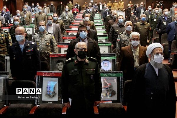 آیین رونمایی از دستاوردهای پژوهشگاه علوم و معارف دفاع مقدس