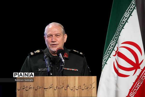 آیین رونمایی از دستاوردهای پژوهشگاه علوم و معارف دفاع مقدس