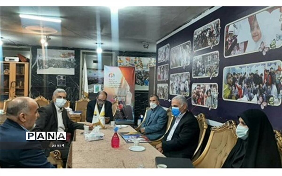 تامین پوشاک یکصد دانش‌آموز بی‌بضاعت با همکاری نیکوکاران فراهم شد