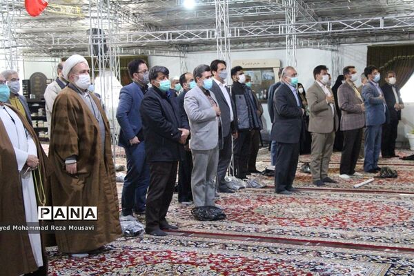 مراسم غبارروبی مزار  شهدا در بهشت رضا مشهد به مناسبت هفته امور تربیتی