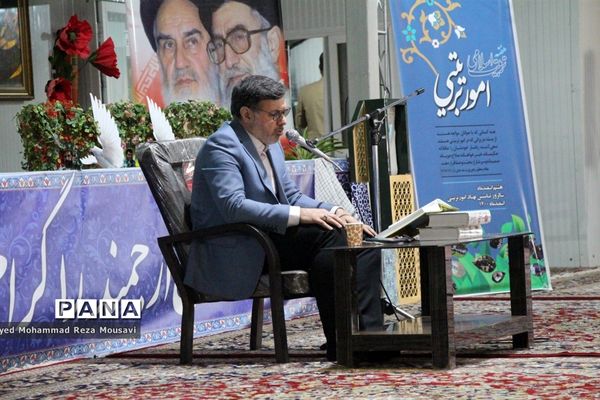 مراسم غبارروبی مزار  شهدا در بهشت رضا مشهد به مناسبت هفته امور تربیتی